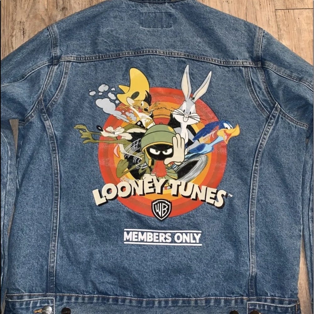 MEMBERS ONLY Looney Toons Denim Jacket